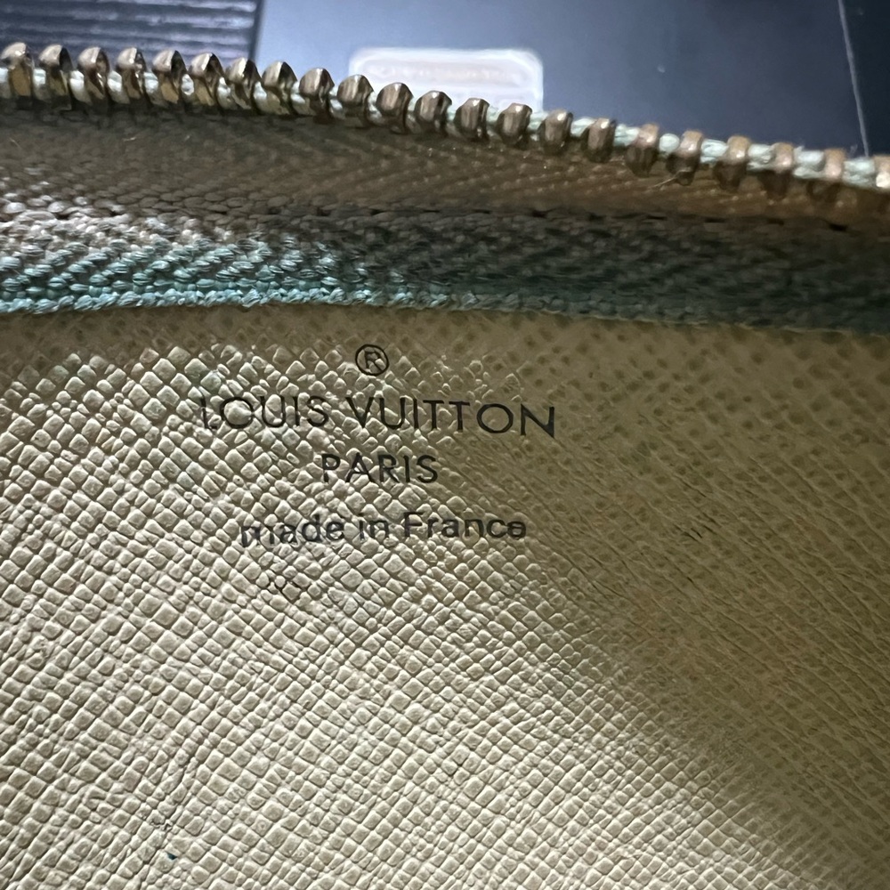 Louis Vuitton Azure Key Pouch - Picture 6 of 6